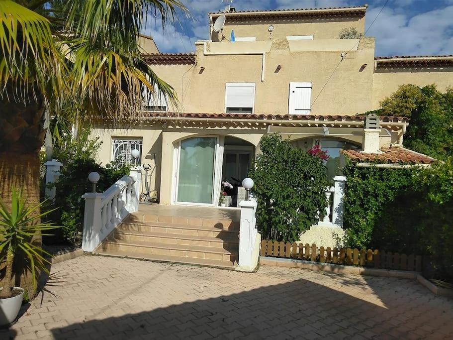 Holiday home Charmante Maison - Vue Mer- Parking Prive La Ciotat